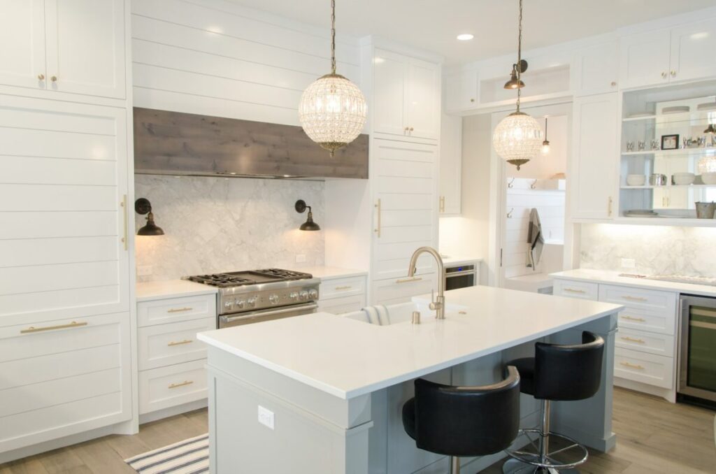 20 astuces de rangement pour optimiser une petite cuisine