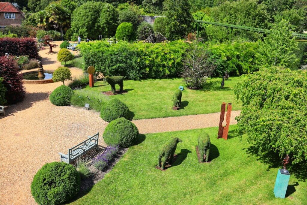 Déco jardin avec grosses pierres : idées et astuces naturelles Déco jardin avec grosses pierres : idées et astuces naturelles