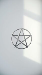 Pentagramme : étoile à cinq branches mystérieuse